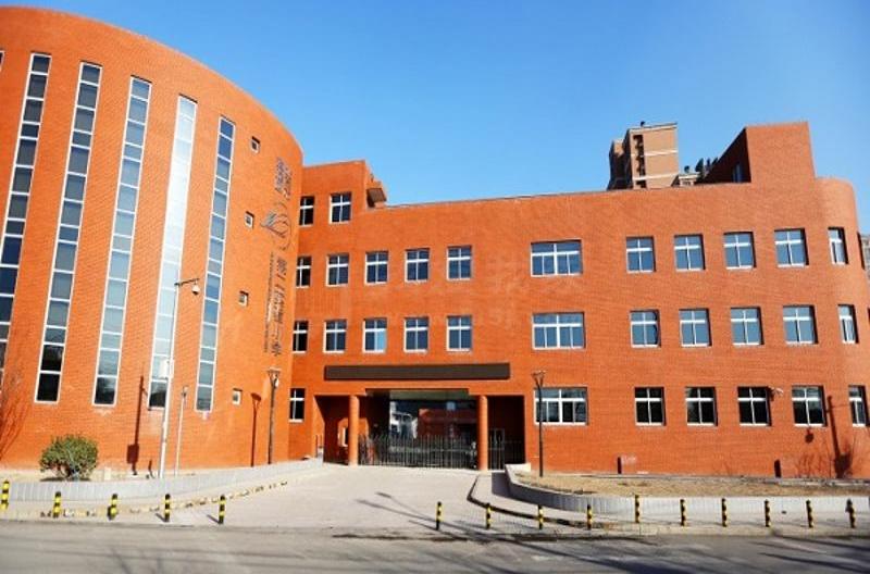  p>北京市海淀实验中学由原阜成路中学(航天桥附近)和122中学(车道沟