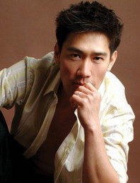  p>陈之财,祖籍福建,是新加坡著名艺员. /p>