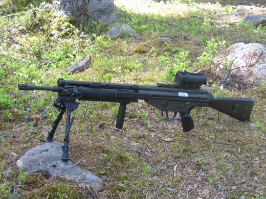 公司于二十世纪五十年代以stg45步枪为基础所改进的现代化自动步枪