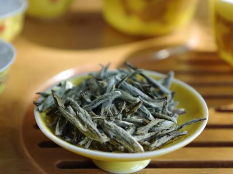  p>开山白毛茶,广西贺州市 a target="_blank" href="/item/八步区