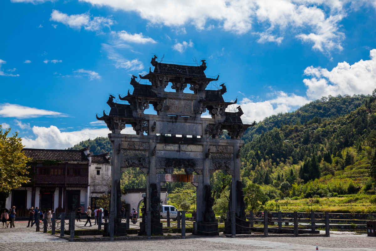  p>西递村,安徽省 a target="_blank" href="/item/黟县/5294317"