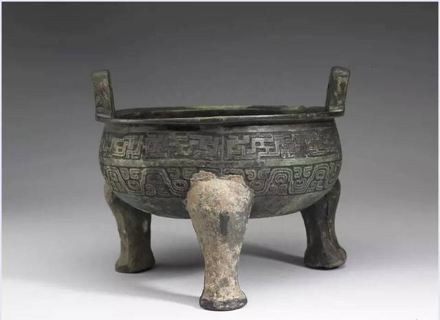 春秋(秦)蟠虺纹鼎
