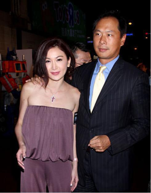  p>何祖光, a href="#" data-lemmaid="337993">温碧霞 /a>的丈夫, a