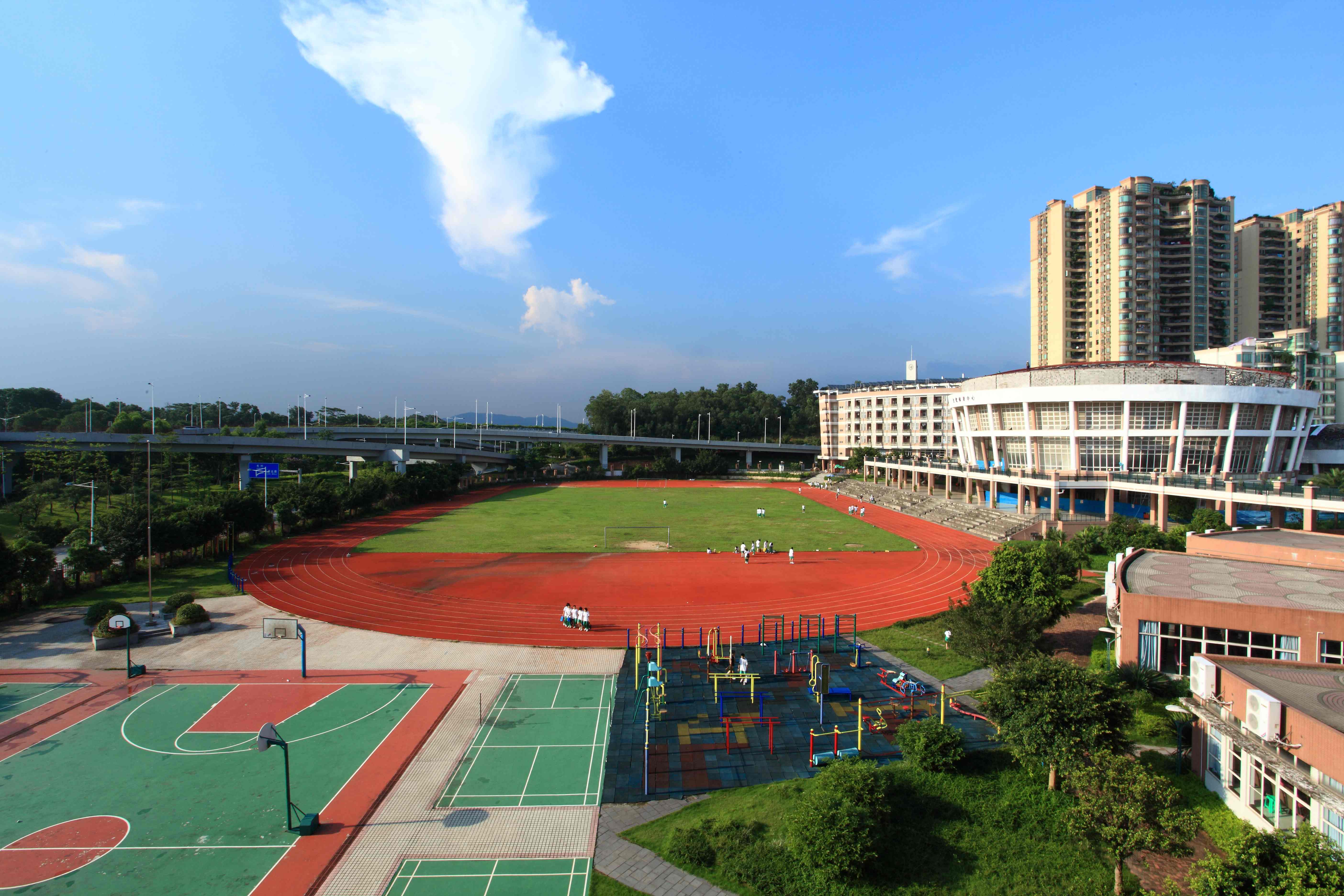 广州市第四十七中学汇景实验学校