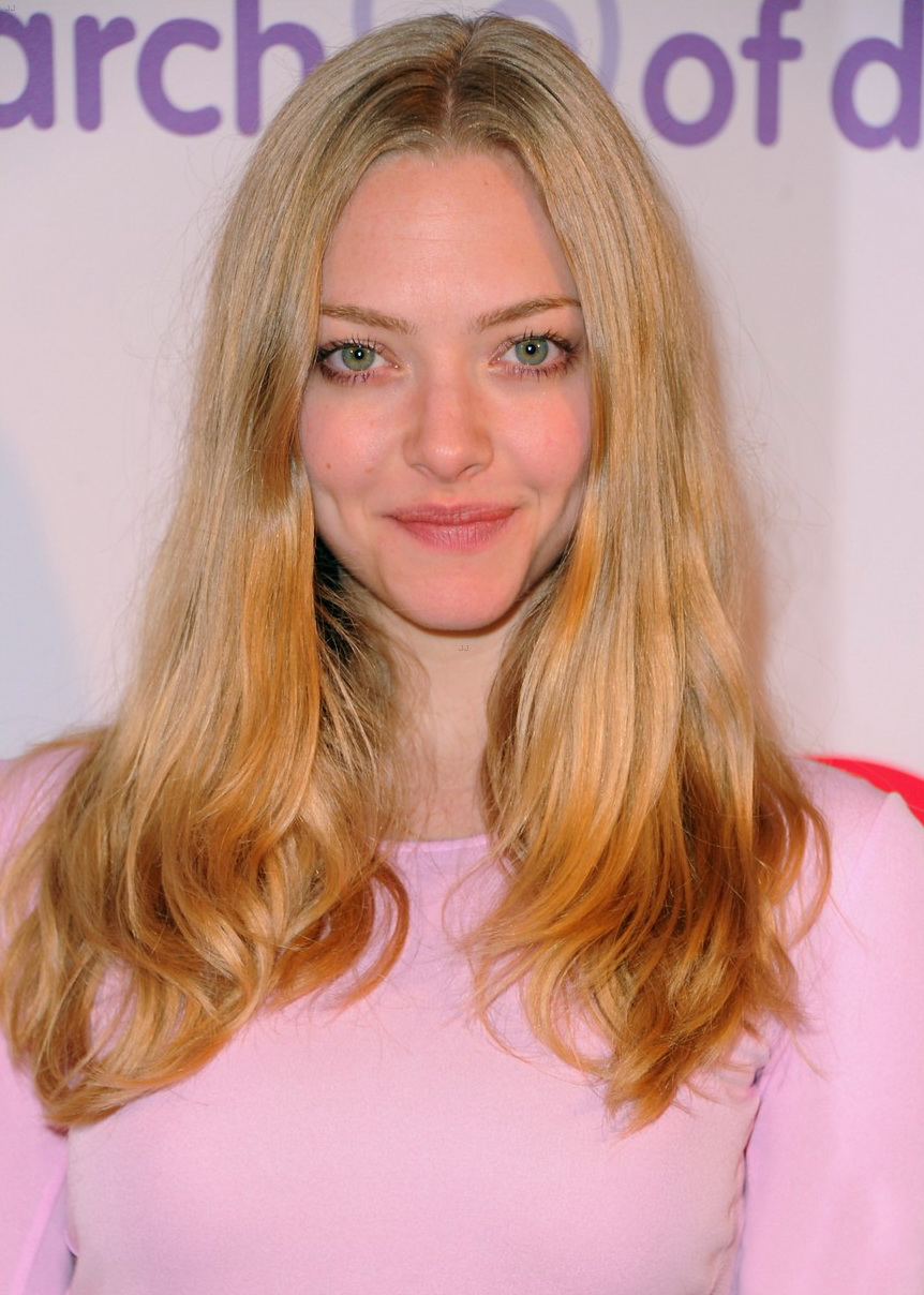  p>阿曼达·塞弗里德(amanda seyfried),1985年12月3日出生于宾夕法尼