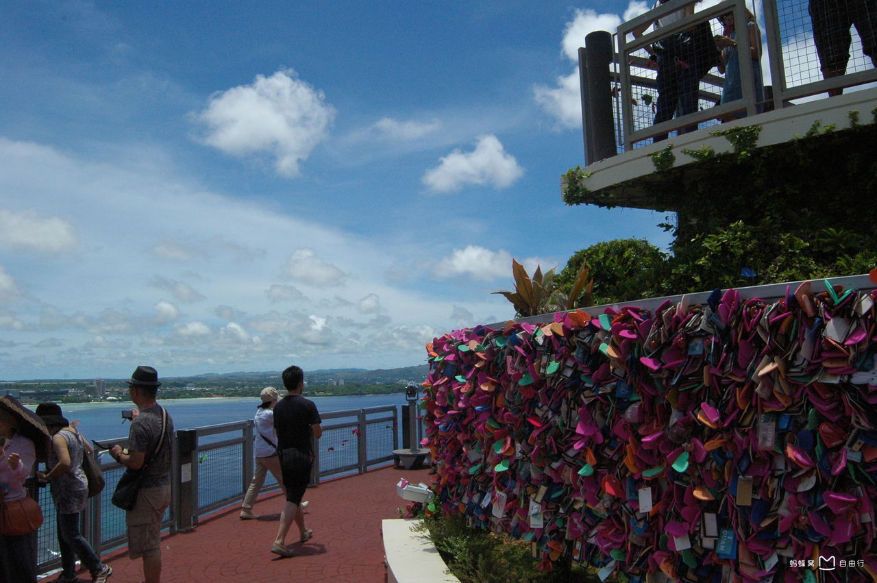 p>情人崖,又称为恋人岬,青丝崖等,是关岛最有名的旅游景点.