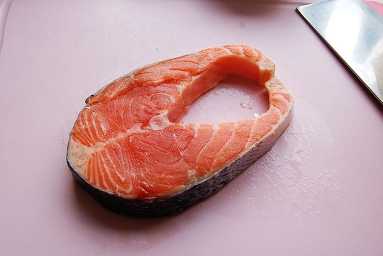 味增三文鱼,是一道家常菜,制作原料主要有<a