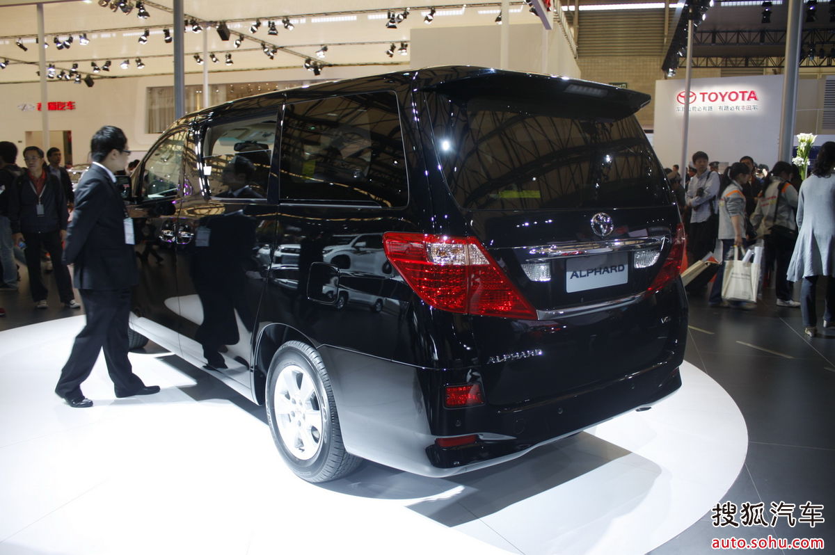  p>埃尔法(alphard)是丰田应对日产elgrand而开发的豪华 a target="