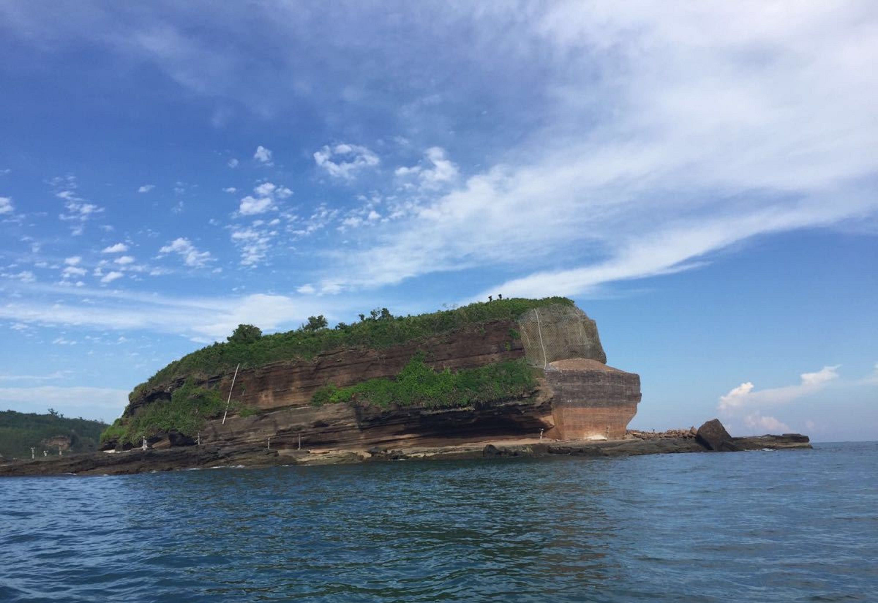广西壮族自治区北海市涠洲岛南湾鳄鱼山景区