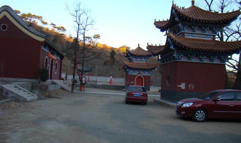  p>梅州禅林寺坐落于广东省 a target="_blank" href="/item/梅州市