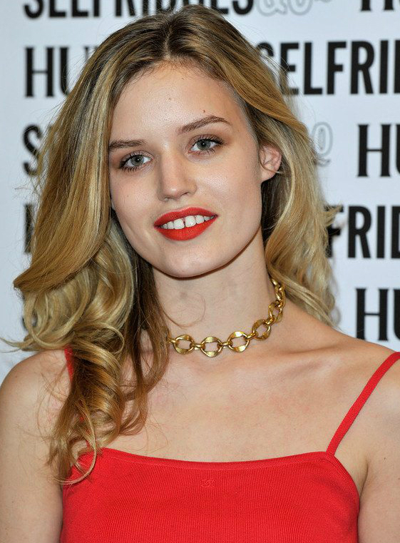  p>乔治亚·梅·贾格尔 i>(georgia may jagger) /i>,1992年1月出生于