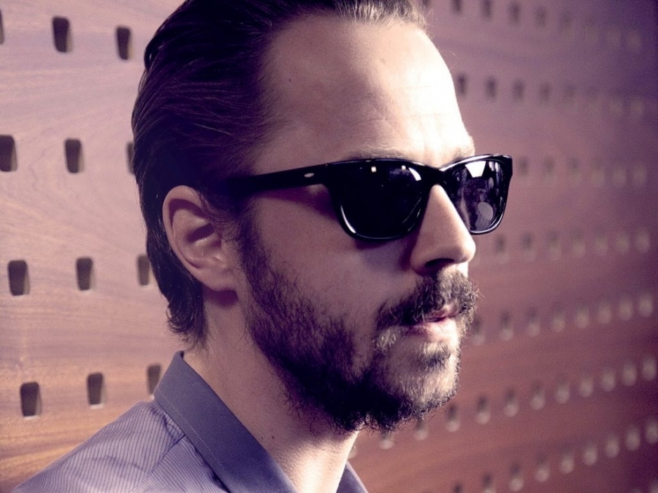  p>吉奥瓦尼·瑞比西,1974年12月17日出生于美国洛杉矶市,美国演员.