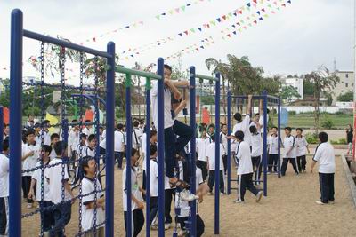 广东省罗定市泷州中学