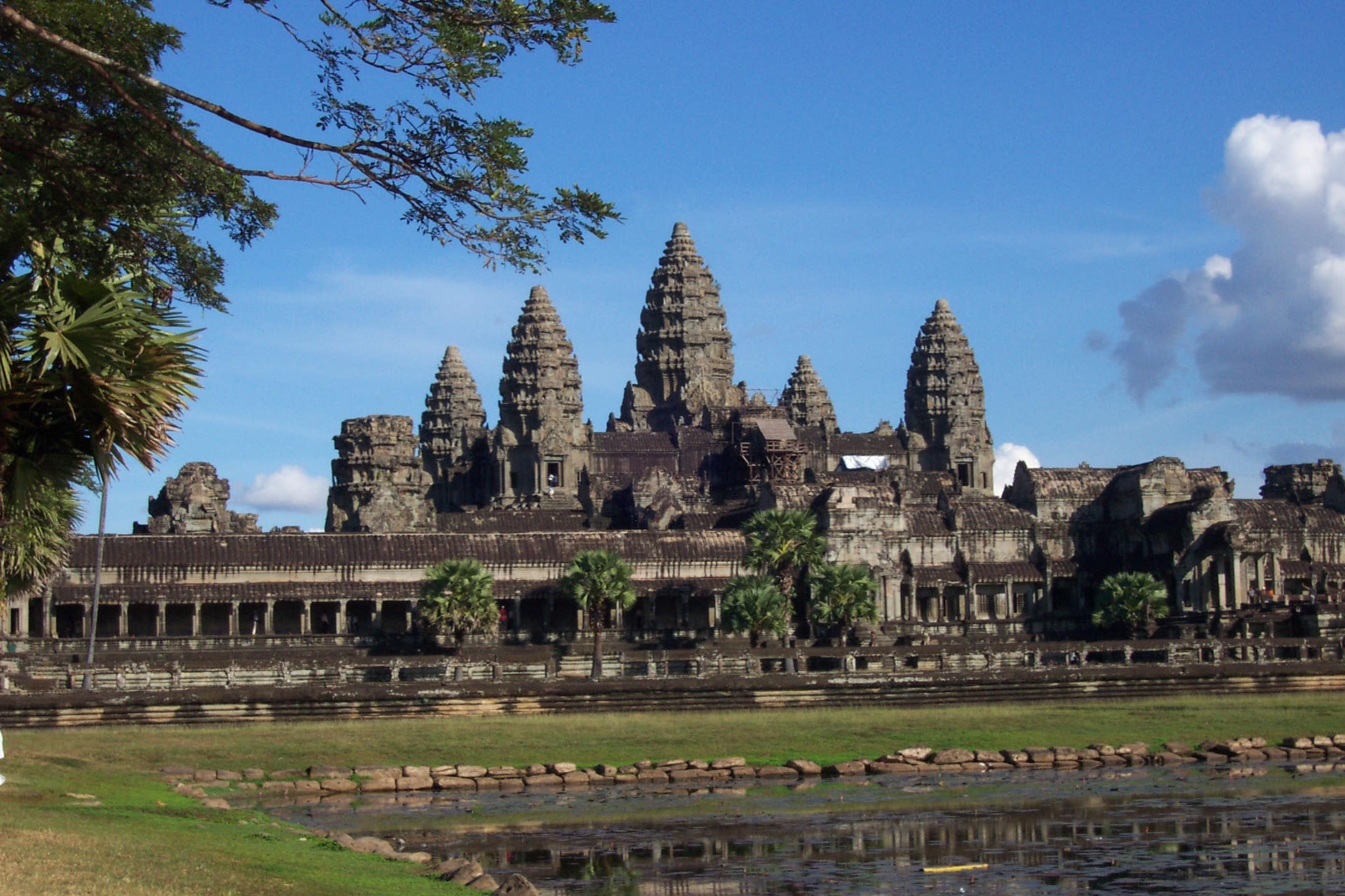  p>吴哥窟( i>angkor wat /i>),又称吴哥寺,位于 a target="_blank"