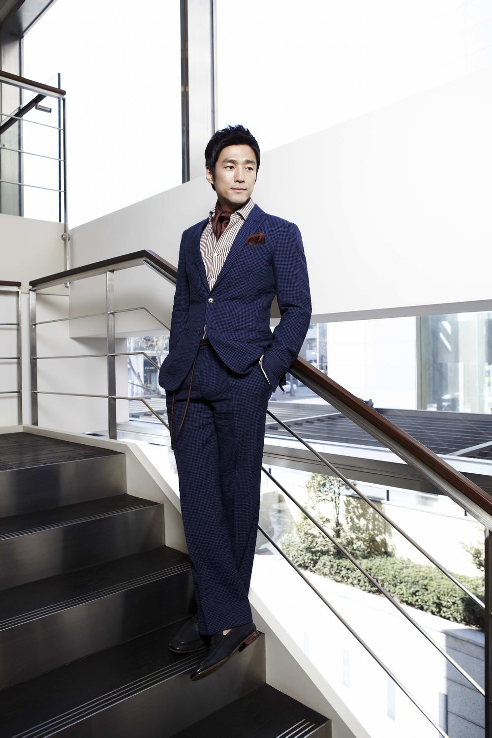  p>池珍熙,1971年6月24日出生于韩国首尔,韩国男演员,毕业于明知专业