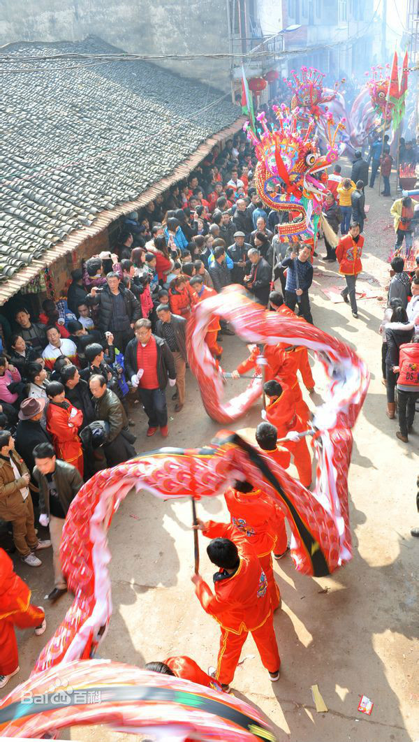  p>杨店龙灯,是一种湖北孝感地区龙舞文化.