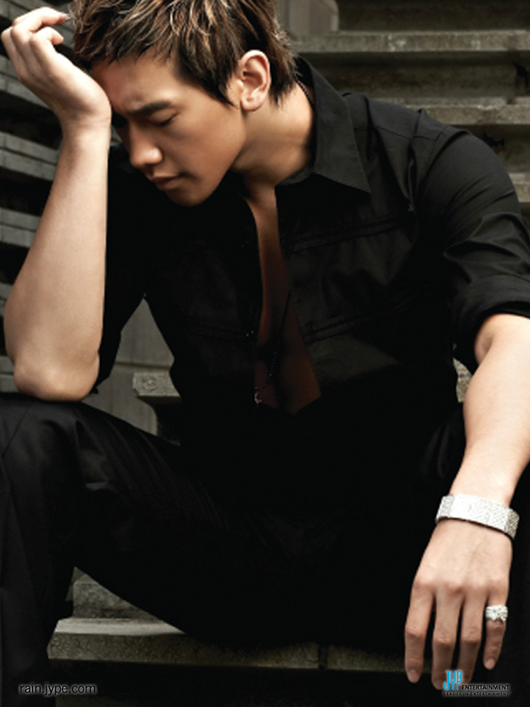  p>郑智薰(rain),1982年6月25日出生于韩国首尔,韩国流行男歌手,演员