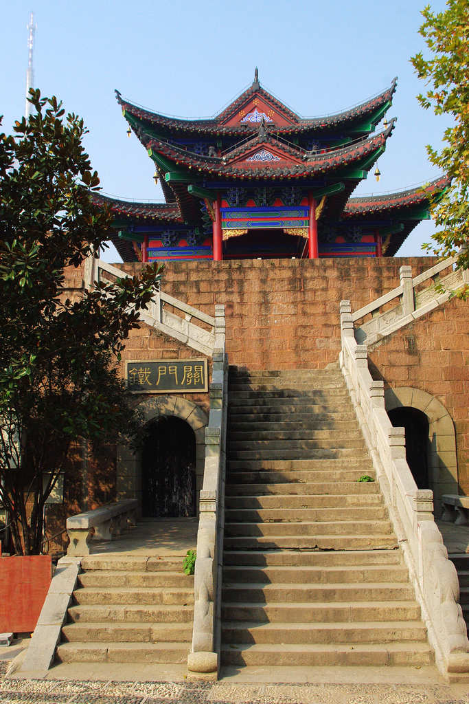  p>晴川阁又名晴川楼, a target="_blank" href="/item/全国重点文物