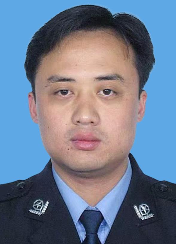  /p> p>现任湖南省益阳市桃江县人民政府党组成员,副县长,县公安局