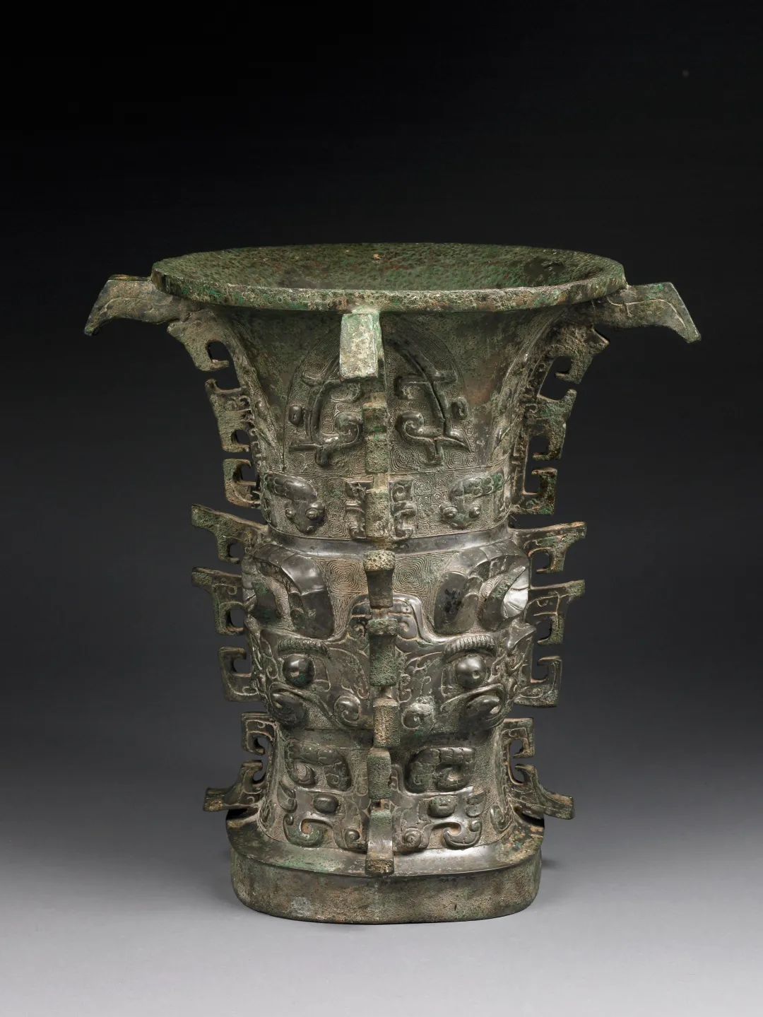 见证最早的“中国”：何尊等宝鸡出土青铜重器在国博展出_百科TA说