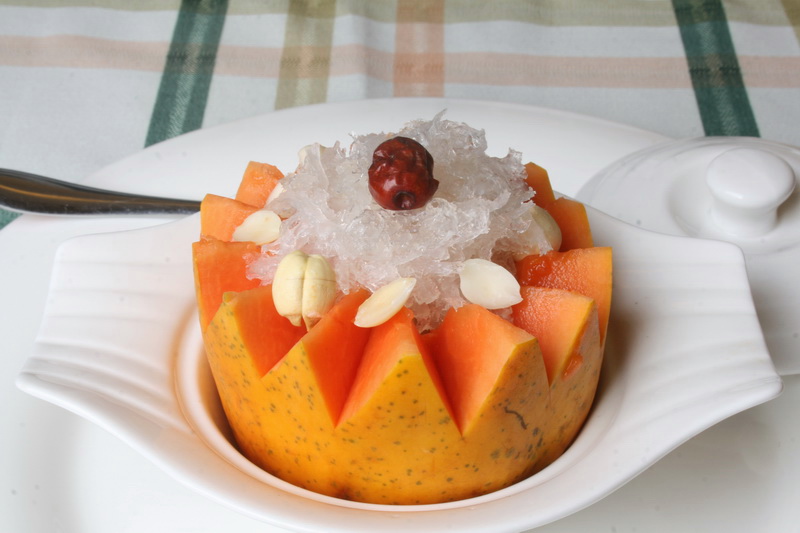 data-lemmaid="554260">美食 /a>,制作原料主要有木瓜,发好的官燕等