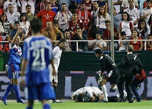 11月26日—2007年8月28日),出生于西班牙塞维利亚,前西班牙足球运动员