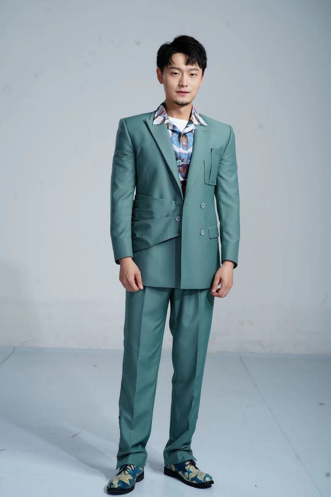 " data-lemmaid="132263">新疆 /a>乌鲁木齐,中国内地流行乐男歌手