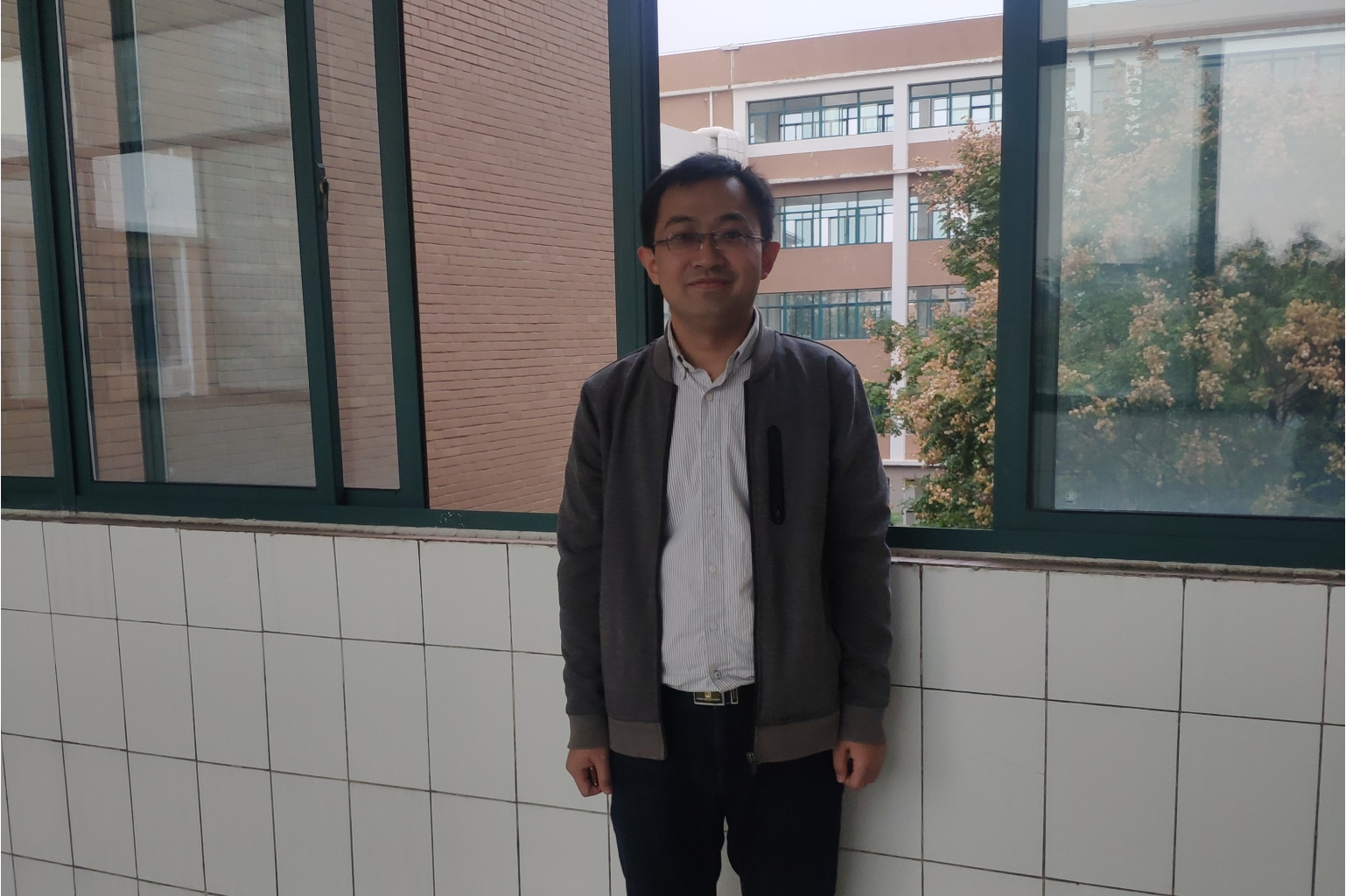  p>周峰,2007年毕业于 a target="_blank" href="/item/安徽大学