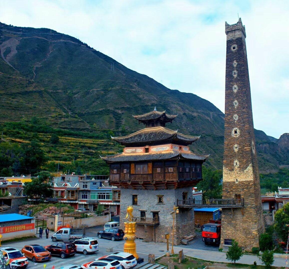  p data-id="gn749gk4bs">小金沃日土司官寨是 a target="_blank"