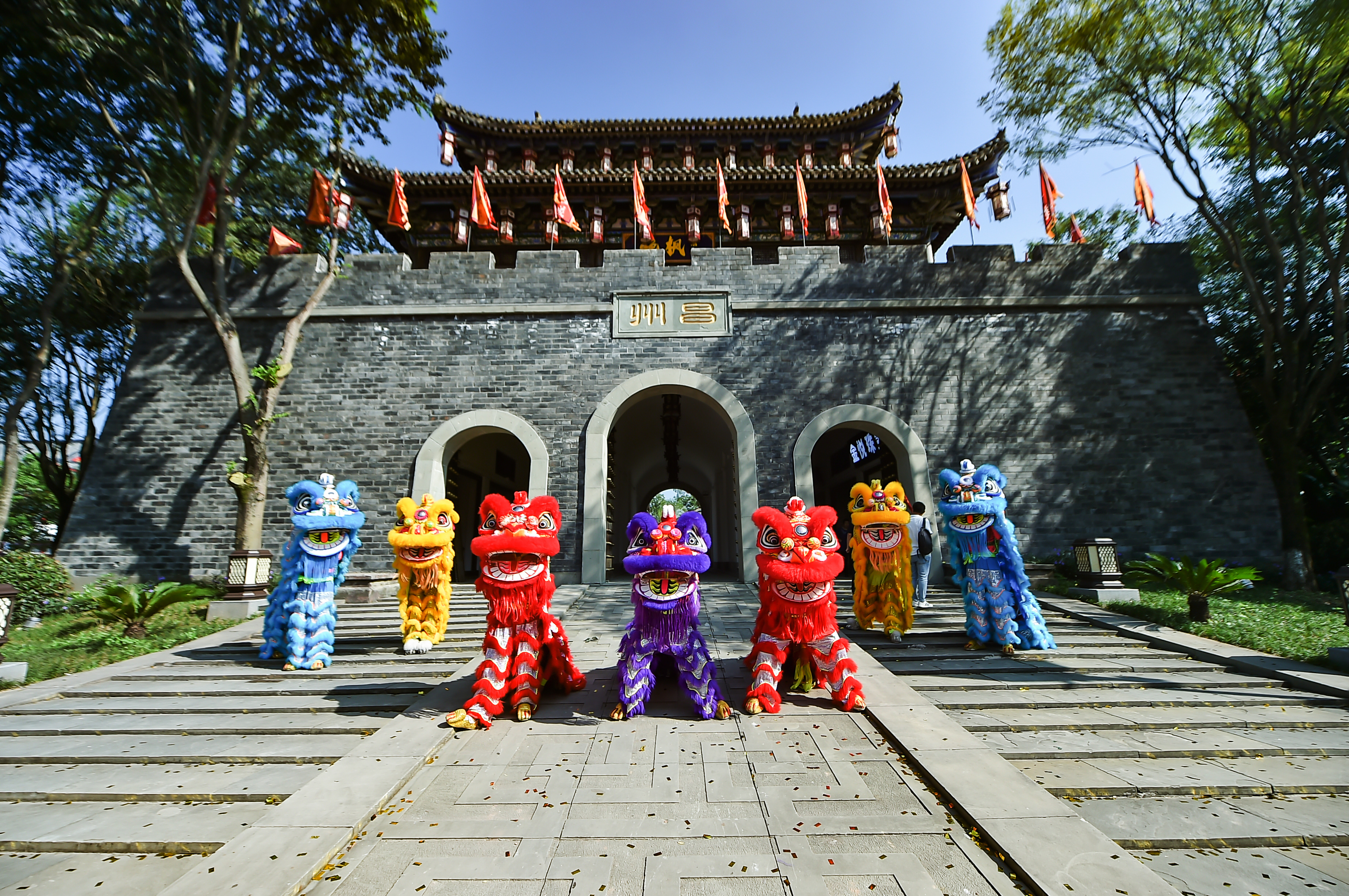 class="ref" data-ctrid="sn7nzt0kmmha">昌州古城,国家aaa级旅游景区