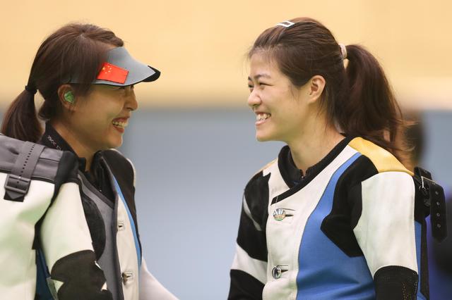  p>张佳琪,女,中国射击运动员. /p>