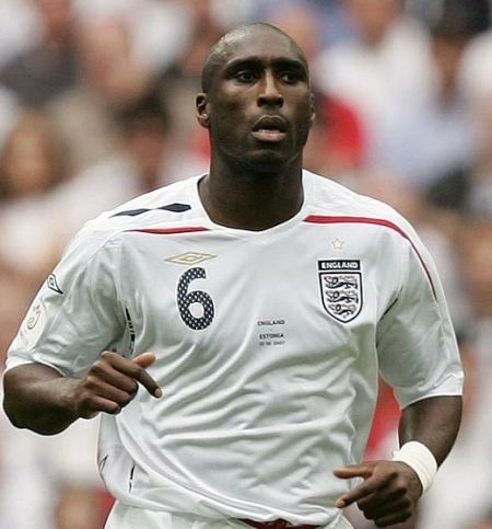  p>索尔·坎贝尔(sol campbell),1974年9月18日出生于 a href="#"