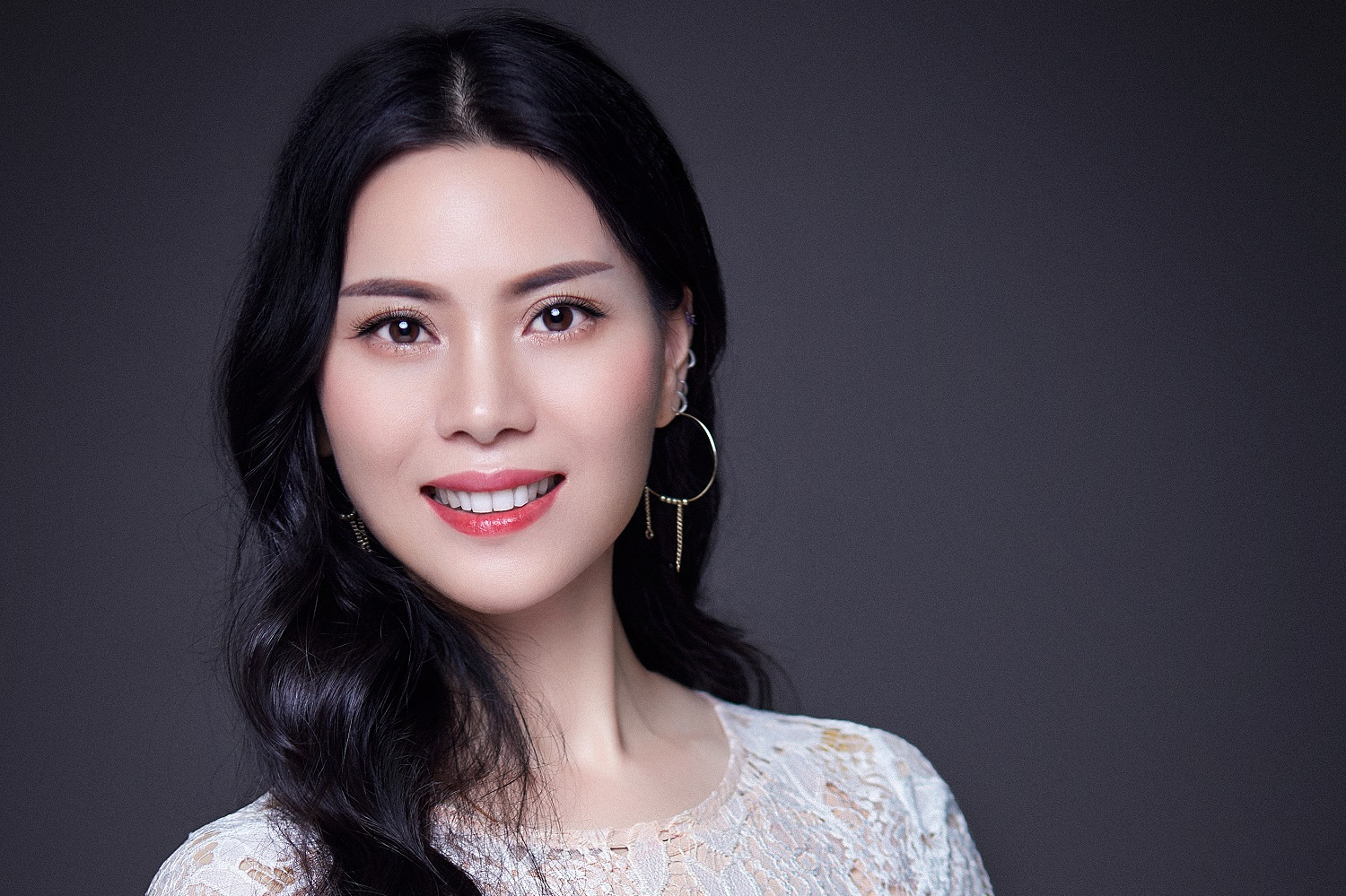  p>蓝蕊,1月21日生于重庆开州,毕业于四川音乐学院,歌手.