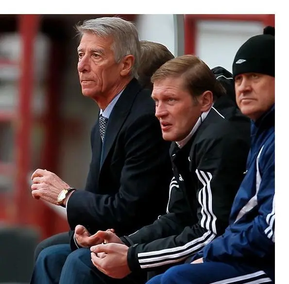 瓦列里·涅波姆尼亚奇