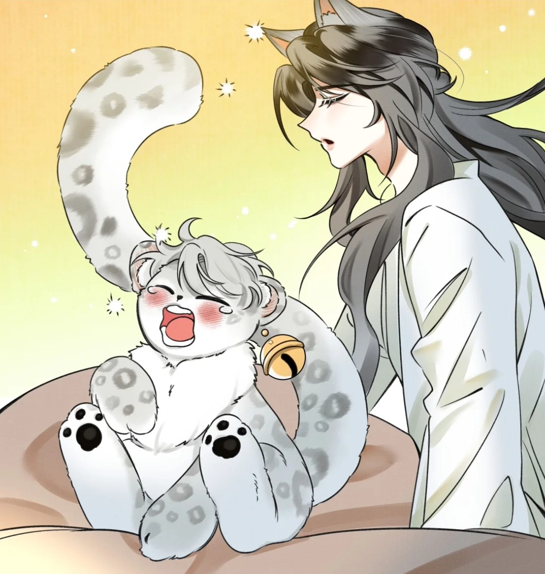 雪豹喜欢咬尾巴