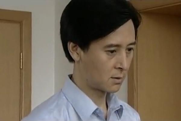 《以黑治黑》又名《县委书记》,是一部20集电视剧,由 a target="