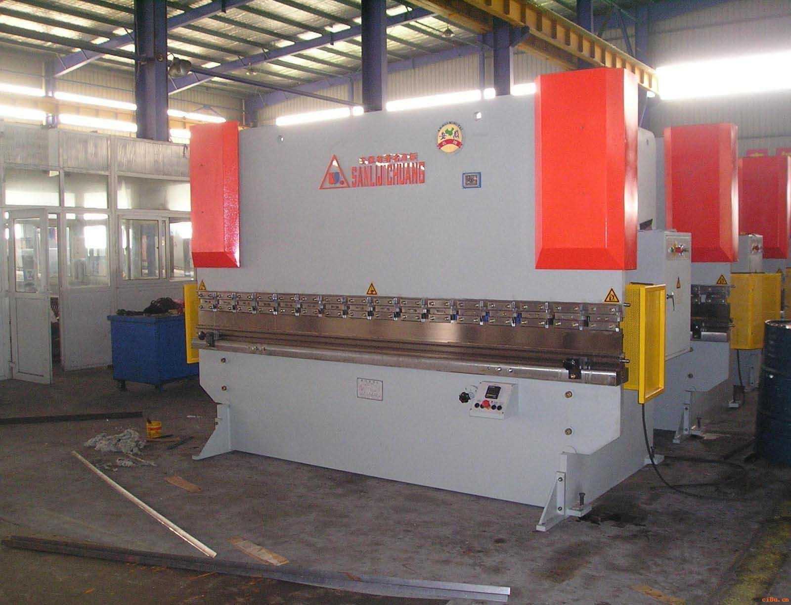 液压板料折弯机