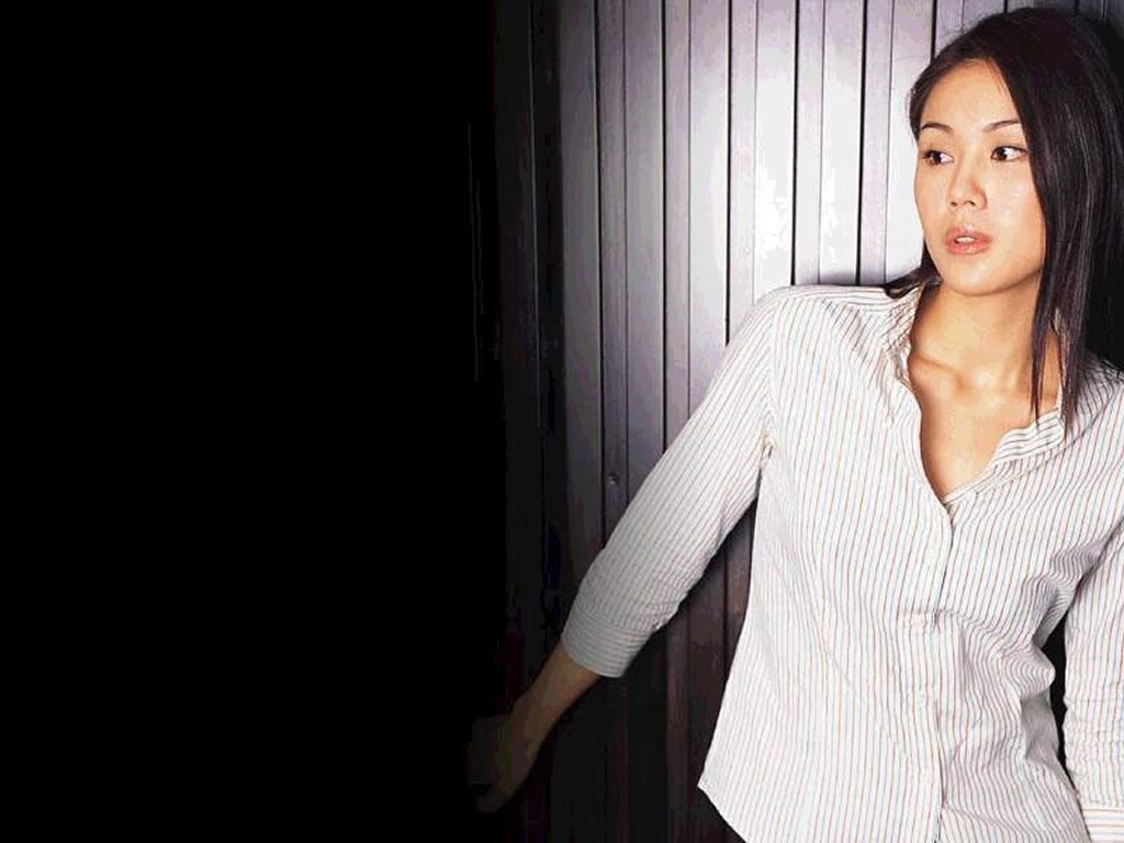  p>何嘉莉(lillian),1980年8月1日生于中国香港,籍贯广东省番禺,香港