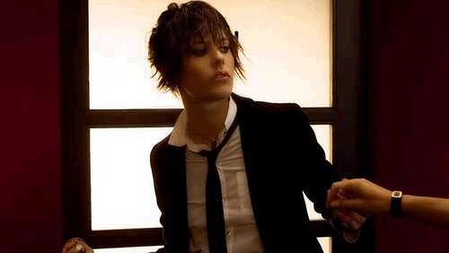  p>《拉字至上》(the l word)是美国showtime电视台于2004年1月18日