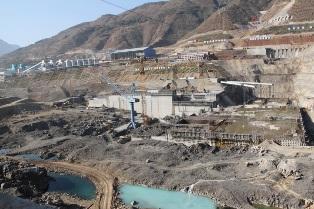  p data-id="gnhevp8f6q">龙坝电站位于阿坝藏族羌族自治州黑水县境内