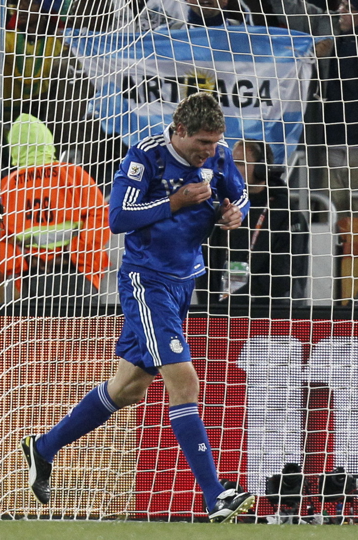  p>马丁·帕勒莫(martin palermo),1973年11月7日出生于阿根廷 a href