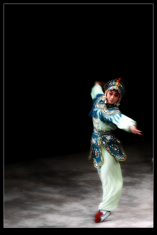 u3eh">冯蕴,女, a target="_blank" href="/item/上海京剧院/1443975"