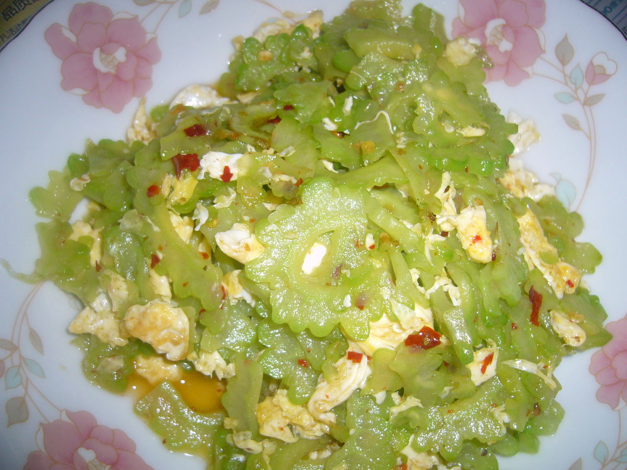 炒苦瓜鸡蛋