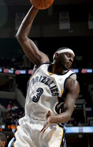  p>达柳斯·迈尔斯(darius miles),1981年10月9日出生于美国伊利诺伊