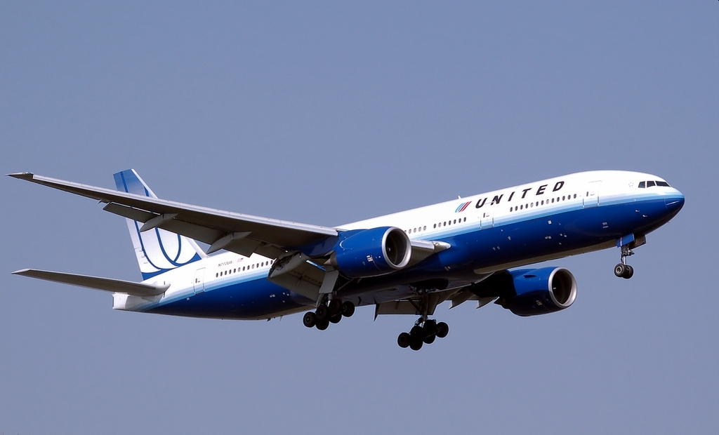  p>波音777(英语: b>boeing 777 /b>)是一款由美国 a target="_blank"