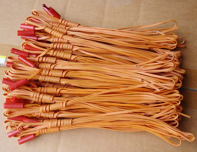  p> b>电点火头 /b>是在 a target="_blank" href="/item/烟花/2661"