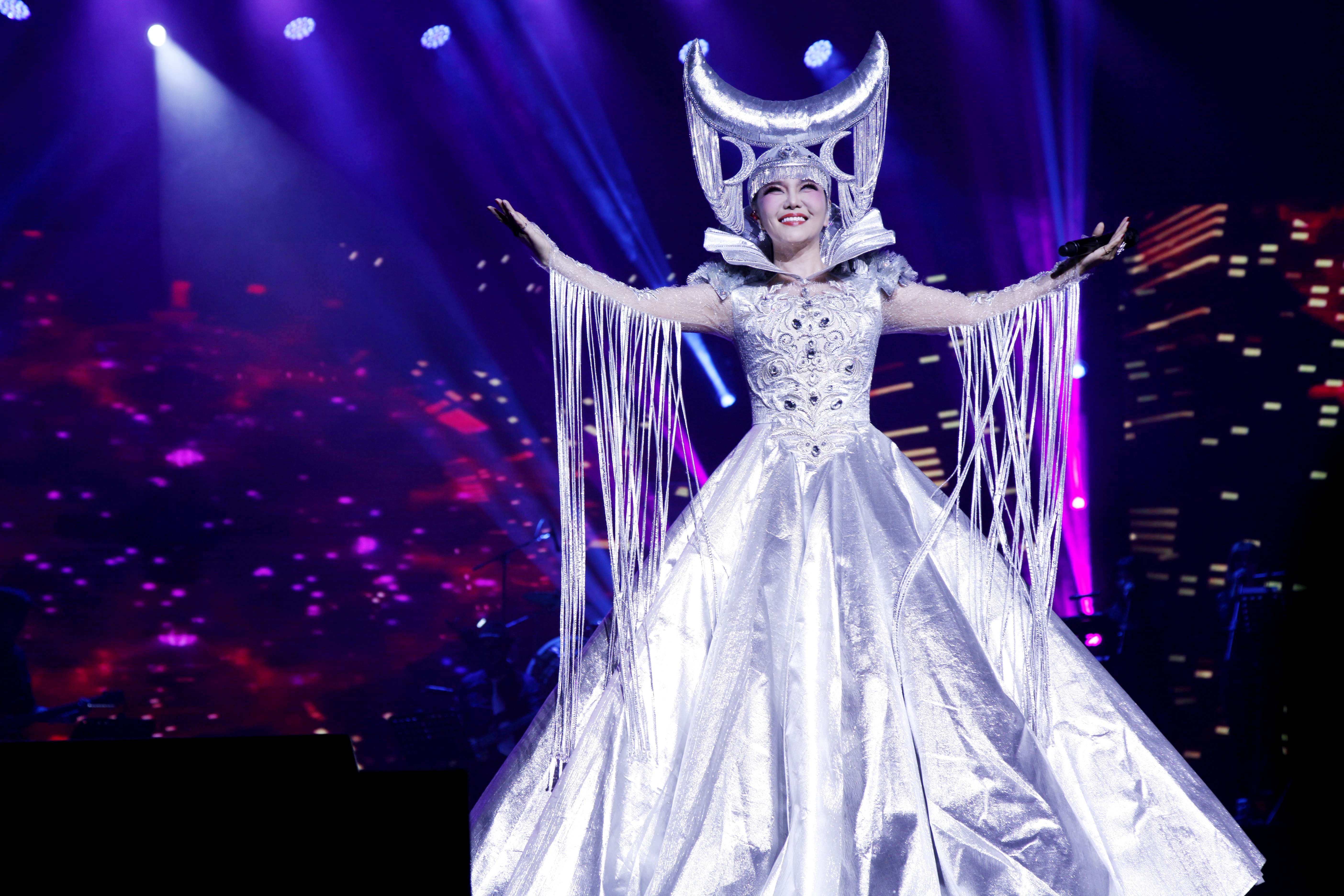 173741" data-lemmaid="173741">内蒙古 /a>,中国蒙古族青年歌唱家