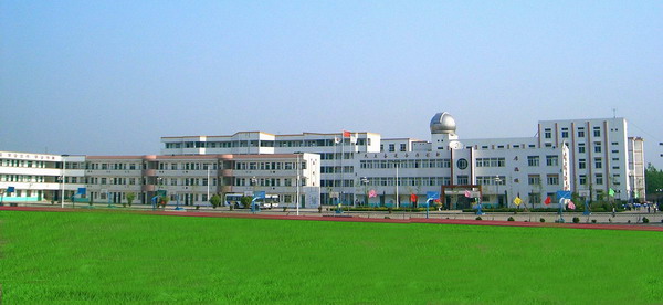  p> a data-lemmaid="68271">泗洪县 /a>兴洪中学位于江苏省泗洪县