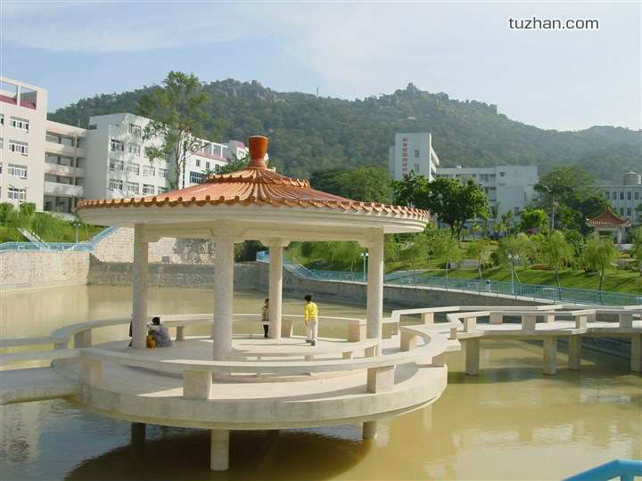 汕头市潮阳一中