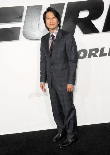  p>成康(sung kang),本名康成浩,1972年4月8日出生,韩裔男演员,制片人